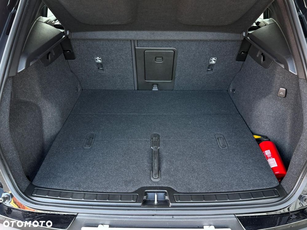 Volvo XC 40 - 25