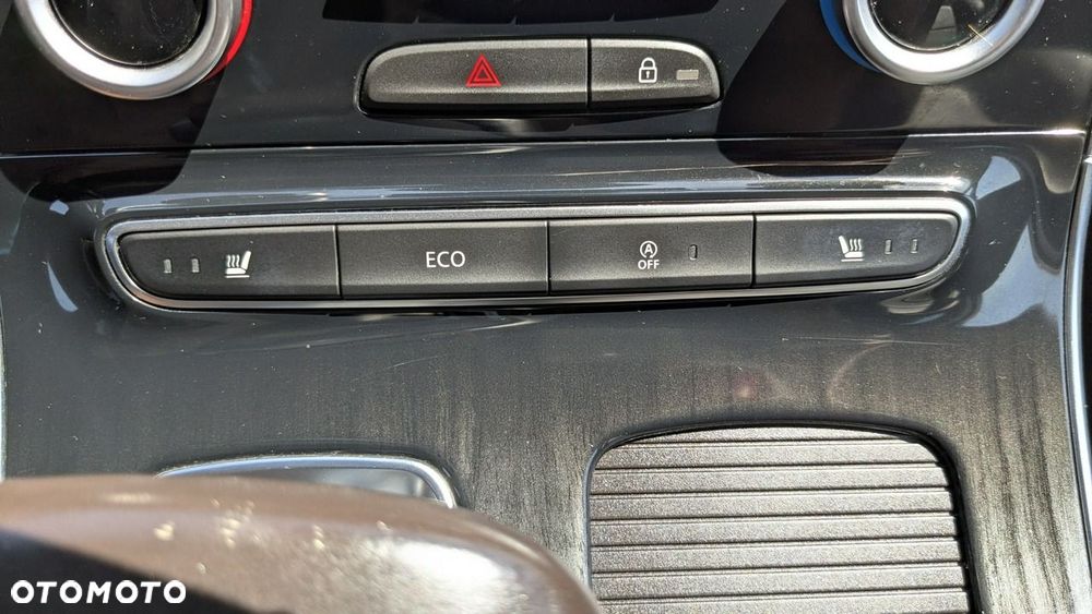 Renault Espace 1.6 dCi Energy Initiale Paris EDC 7os - 34