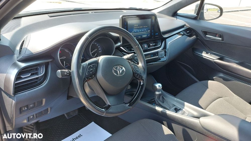Toyota C-HR 1.8 HSD 122 CP 4x2 CVT Core - 12