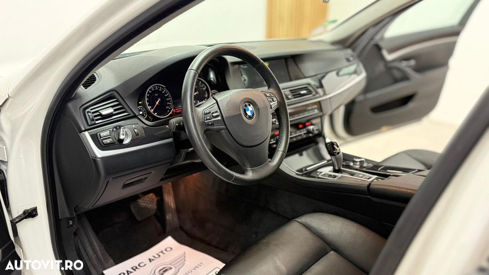 BMW Seria 5 528i Aut. Luxury Line - 6