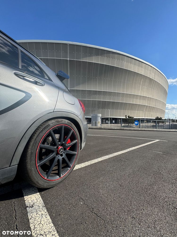 Mercedes-Benz GLA 45 AMG 4Matic 7G-DCT Edition 1 - 6