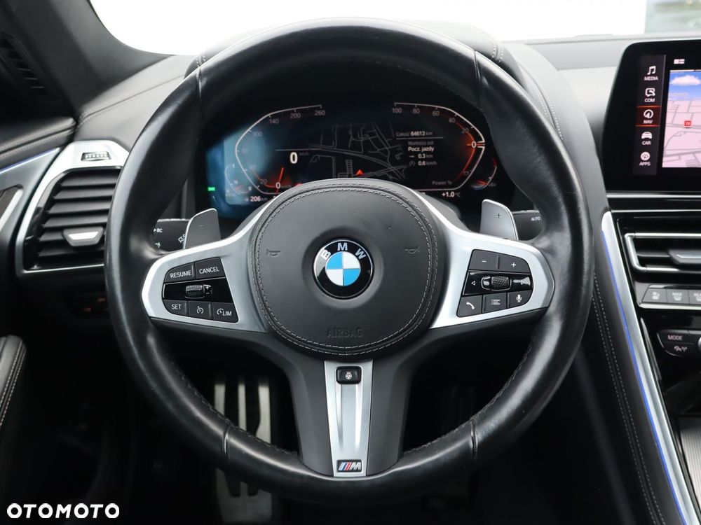 BMW Seria 8 - 12