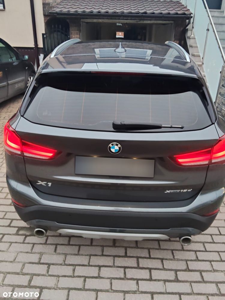 BMW X1 xDrive18d - 13