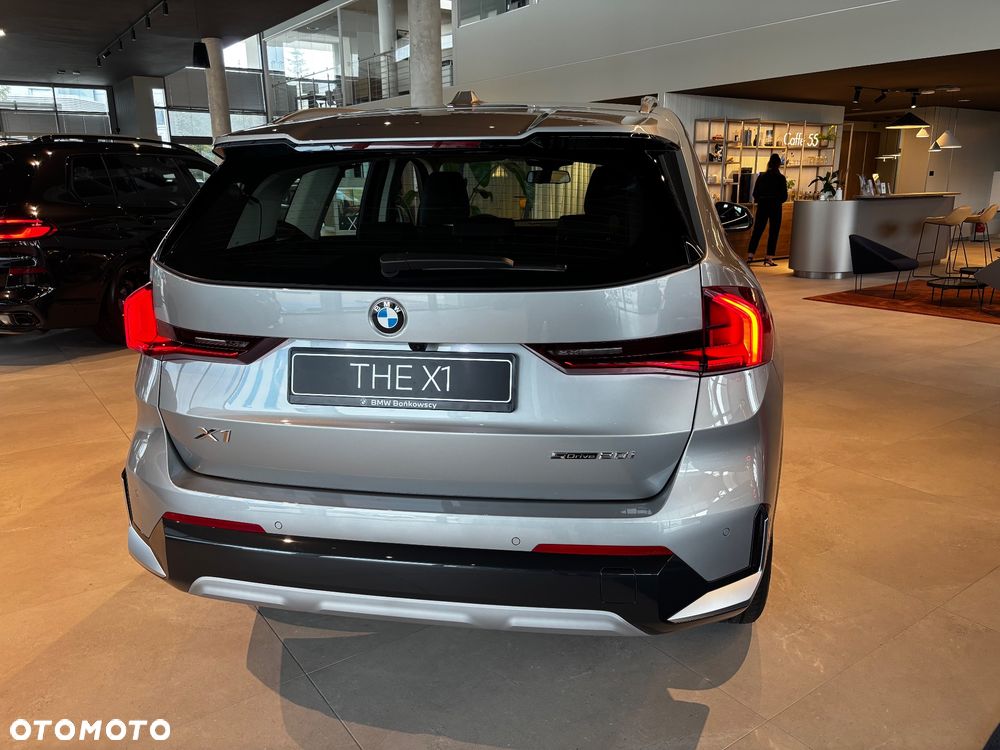 BMW X1 sDrive20i mHEV xLine sport - 4