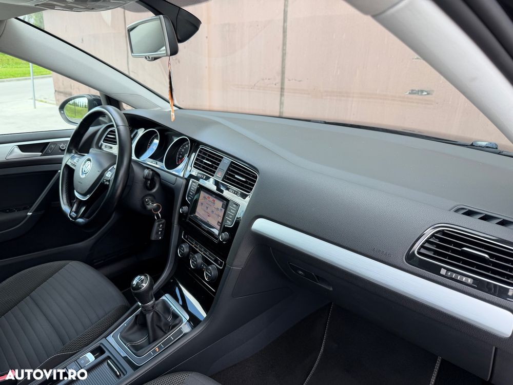 Volkswagen Golf 1.6 TDI DPF BMT Highline - 13