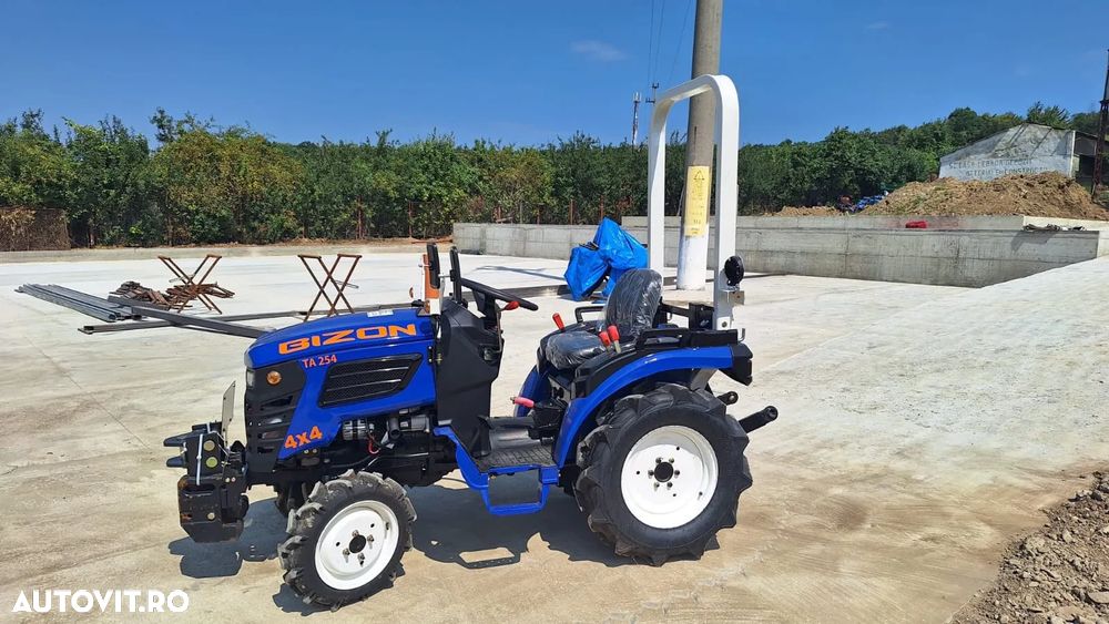 Bizon Tractor 25 CP cu carte japonez, model 4x4 - 7