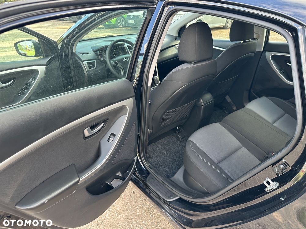 Hyundai i30 1.6 CRDI Trend - 17