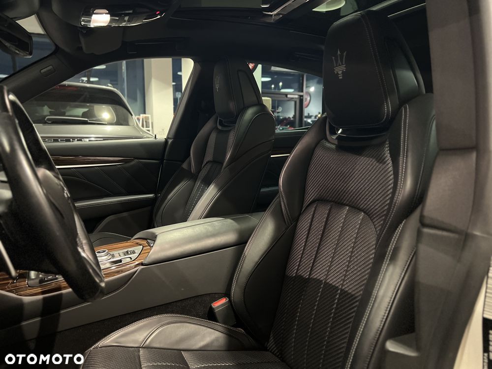 Maserati Levante S Granlusso - 9