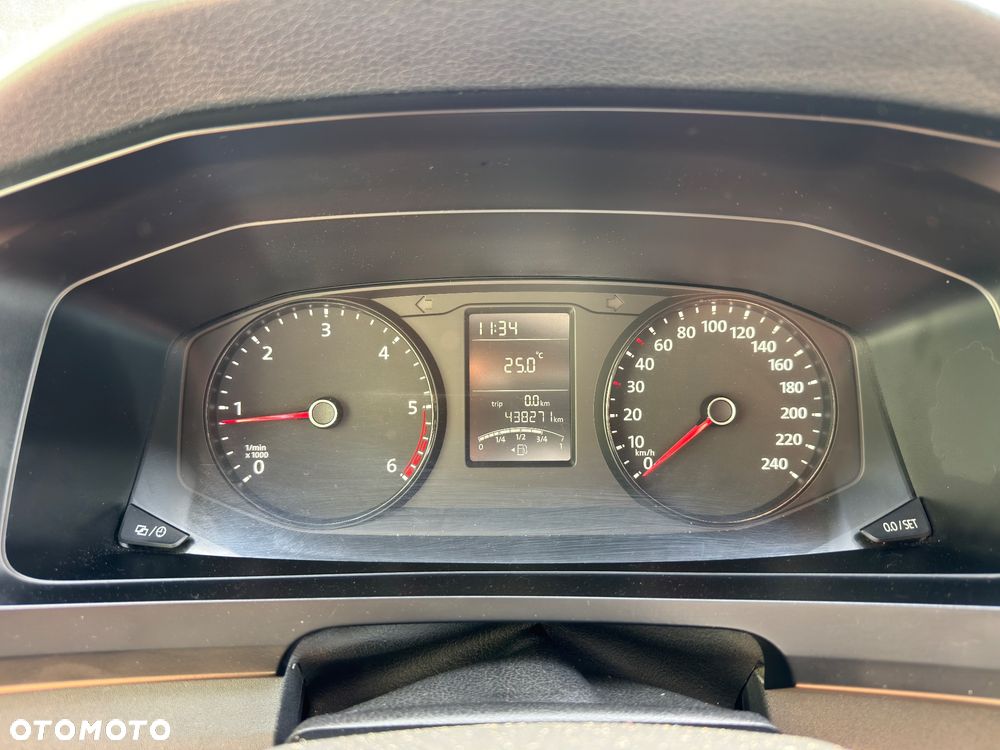 Volkswagen Transporter - 15