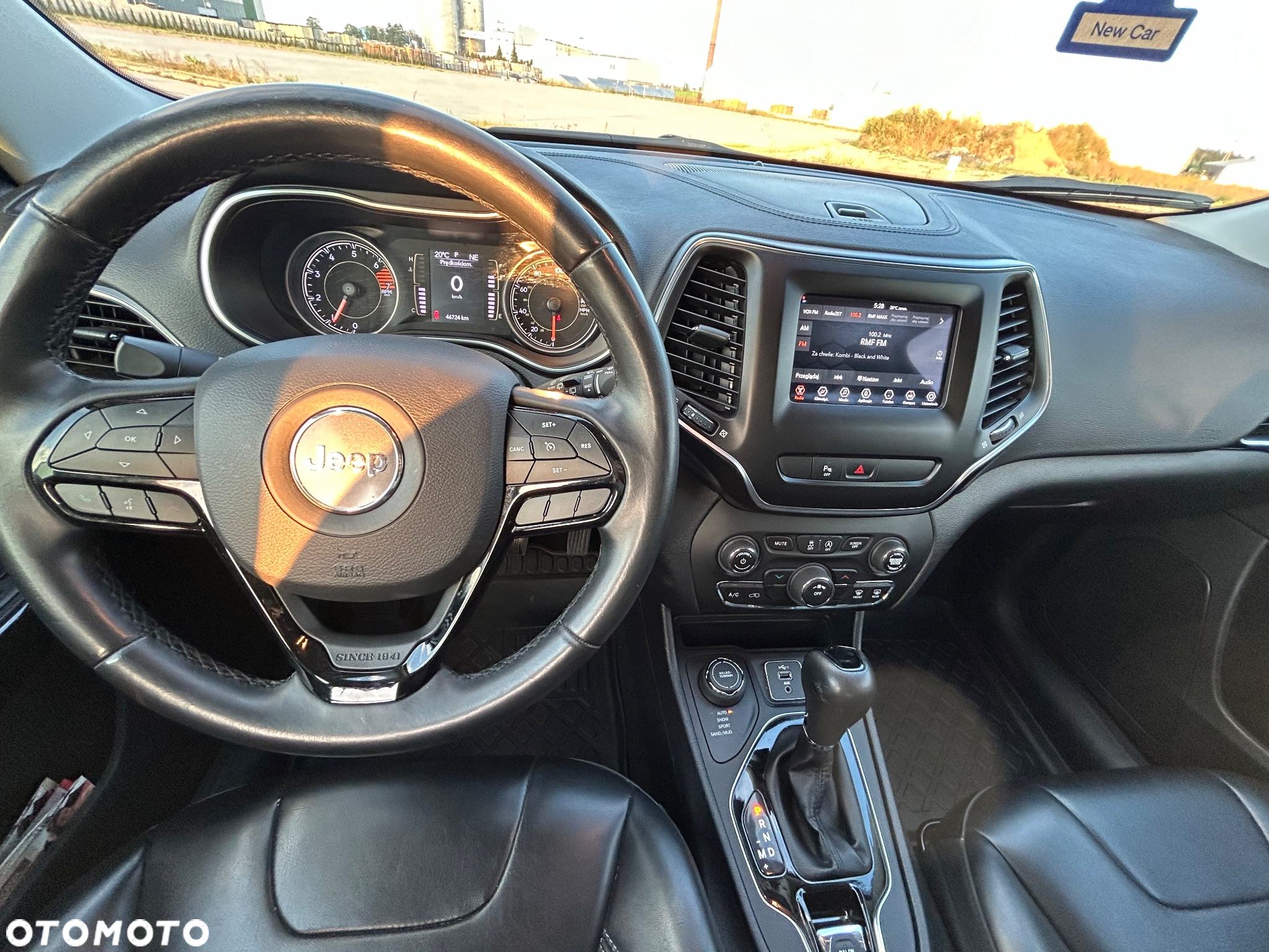 Jeep Cherokee - 15