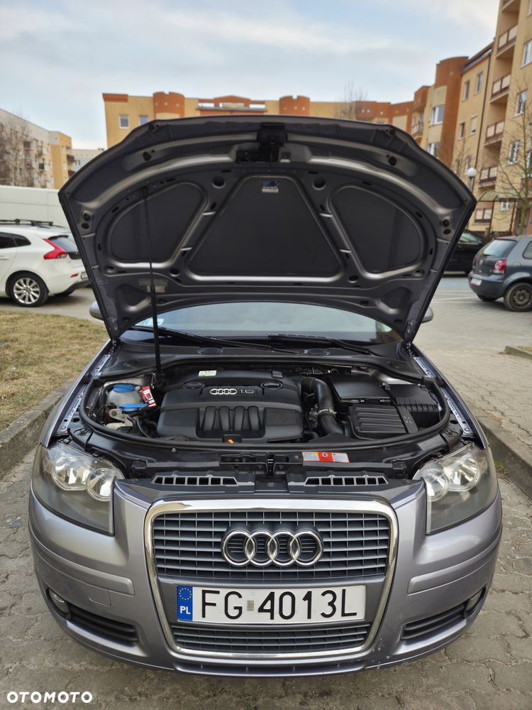 Audi A3 Sportback 1.6 Ambiente - 3
