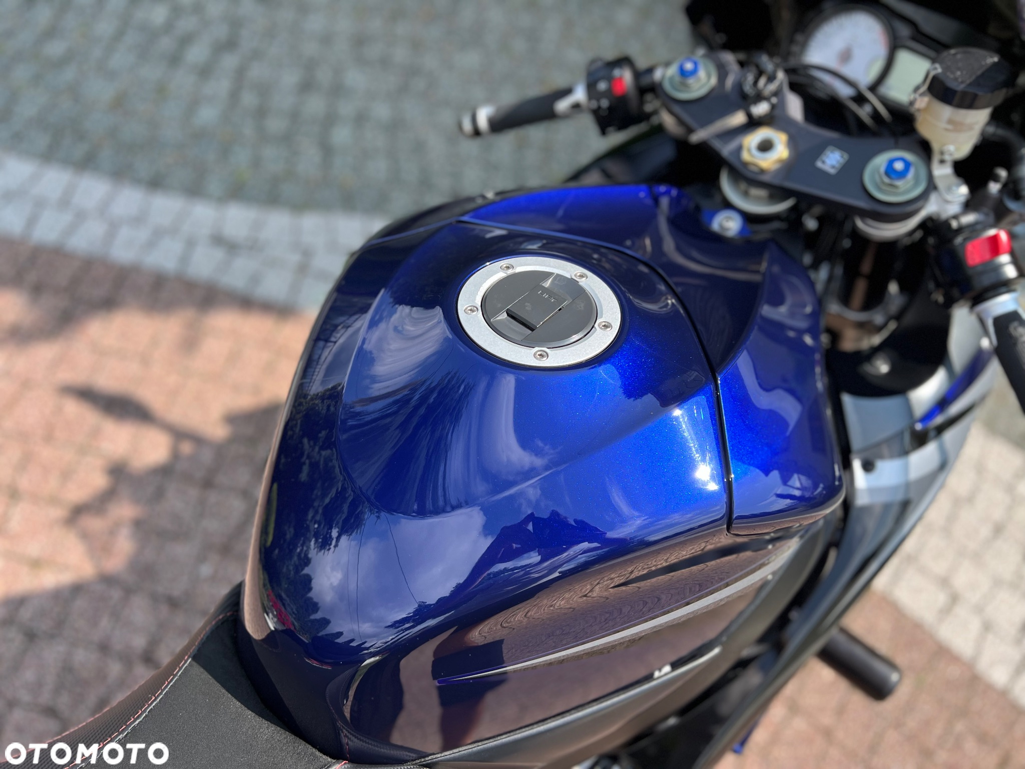 Suzuki GSX-R - 16