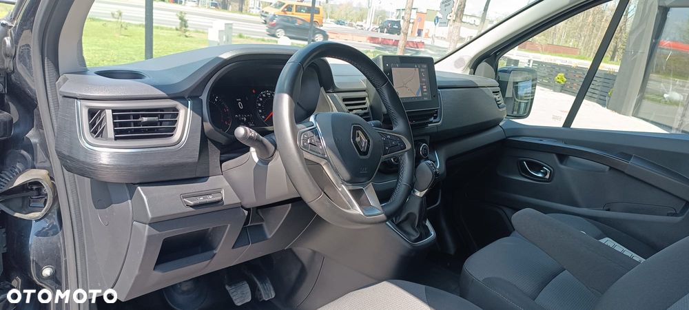 Renault Trafic Grand 2.0 dCi EDC - 8
