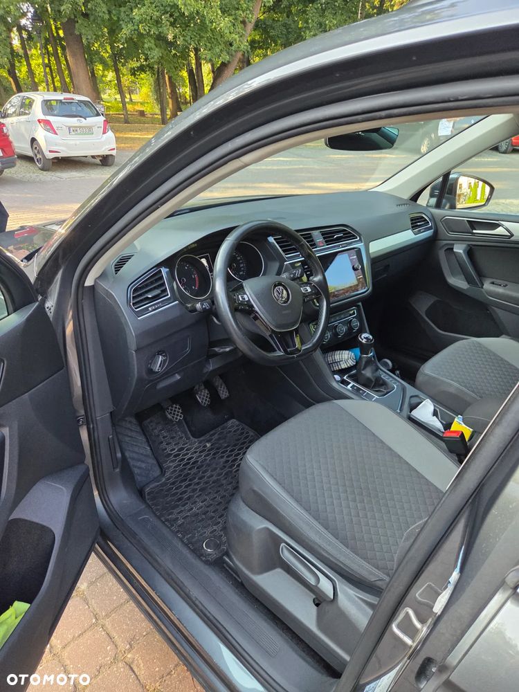 Volkswagen Tiguan - 8
