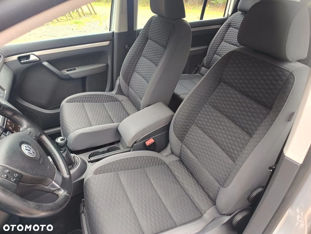 Volkswagen Touran 1.9 TDI Highline - 17