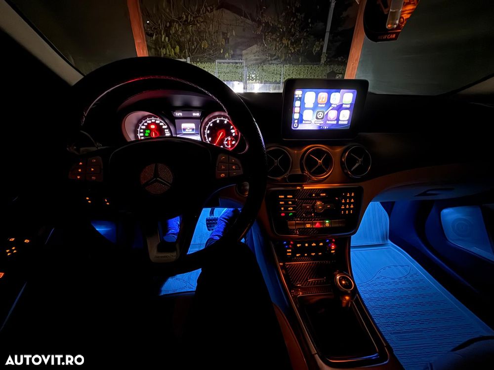 Mercedes-Benz GLA 180 - 10