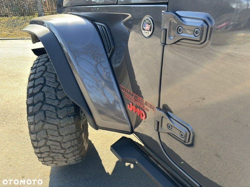 Jeep Wrangler - 22