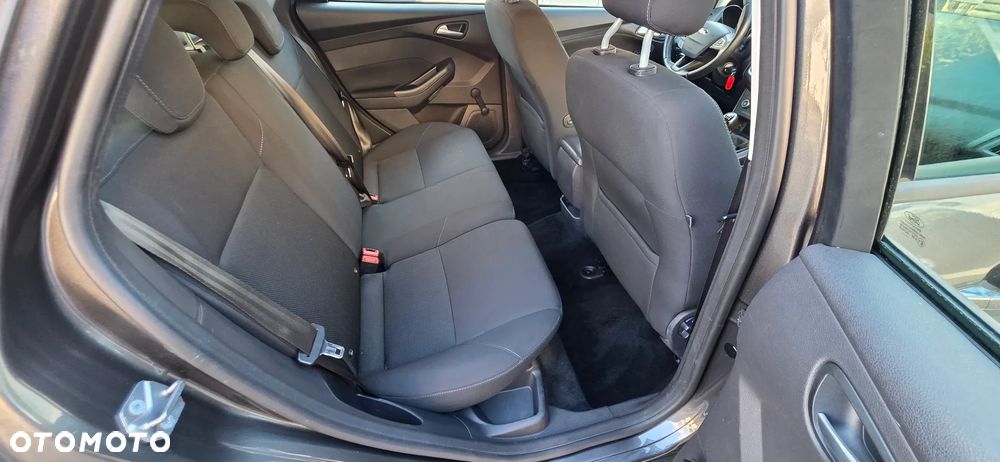 Ford Focus 1.0 EcoBoost Titanium - 24