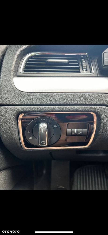 Skoda Superb 2.0 TDI Elegance DSG - 9