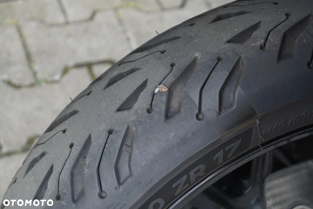Suzuki V-STROM - 11