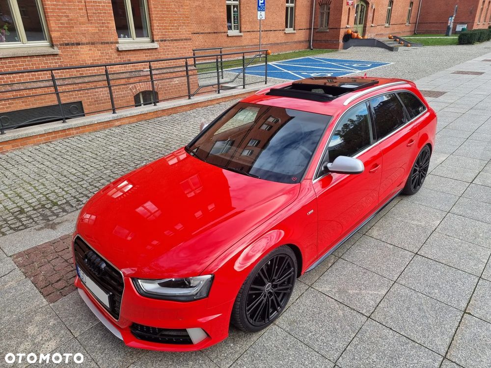 Audi A4 Avant 2.0 TDI DPF clean diesel quattro S tronic S line Sportpaket - 4