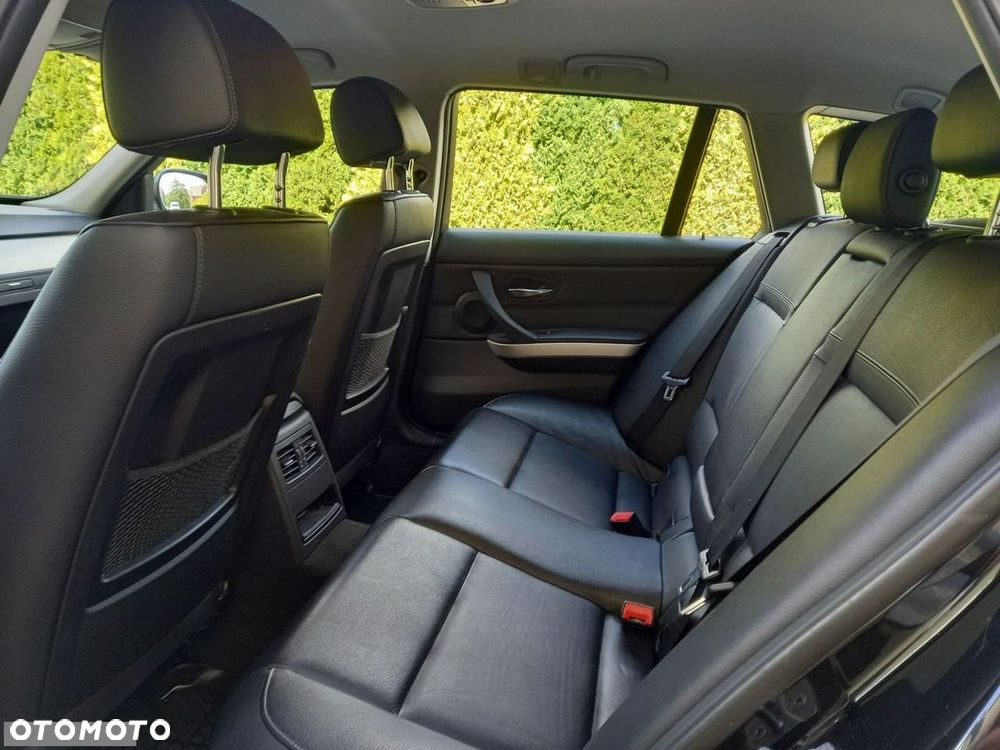 BMW Seria 3 - 24