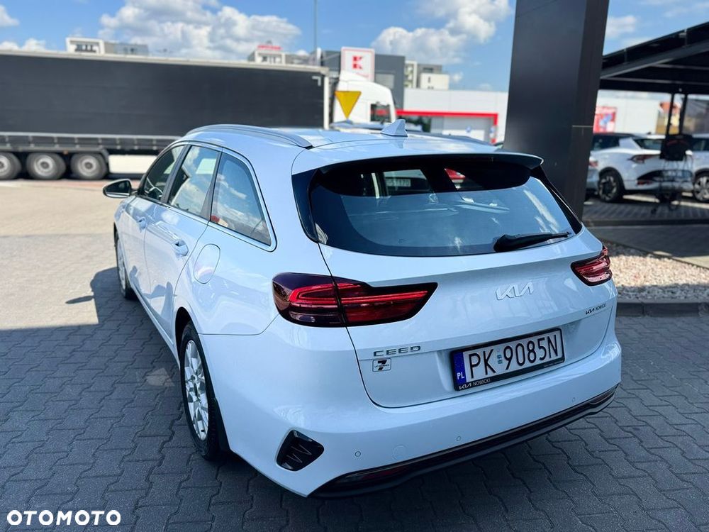 Kia Ceed 1.5 T-GDI M - 4