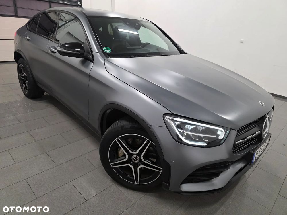 Mercedes-Benz GLC 300 de 4Matic 9G-TRONIC AMG Line Plus - 33