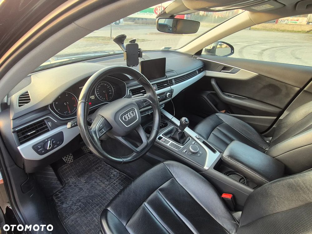 Audi A4 Limousine - 9