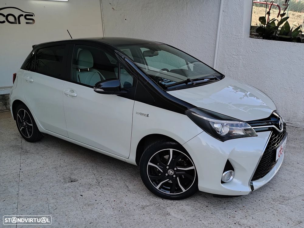 Toyota Yaris 1.5 HSD Comfort +P.Style+P.Techno — fotografia 5