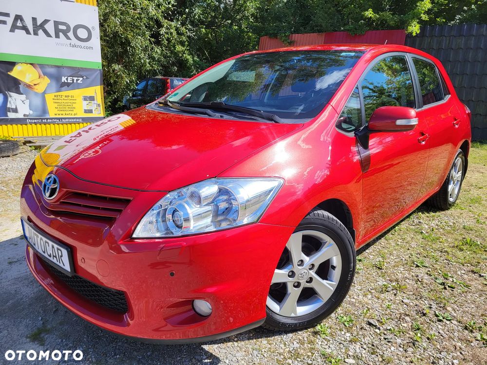 Toyota Auris 1.6 Valvematic Executive - 9
