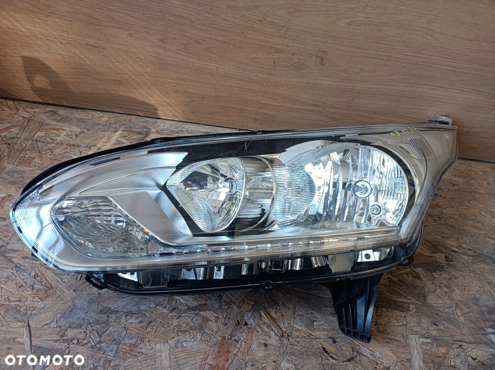 LAMPA PRZEDNIA LEWA FORD TRANSIT CONNECT MK2 14- DT11-13W030 - 1