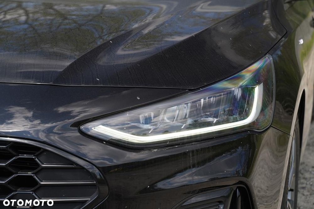 Ford Focus 1.0 EcoBoost mHEV ST-Line X - 29