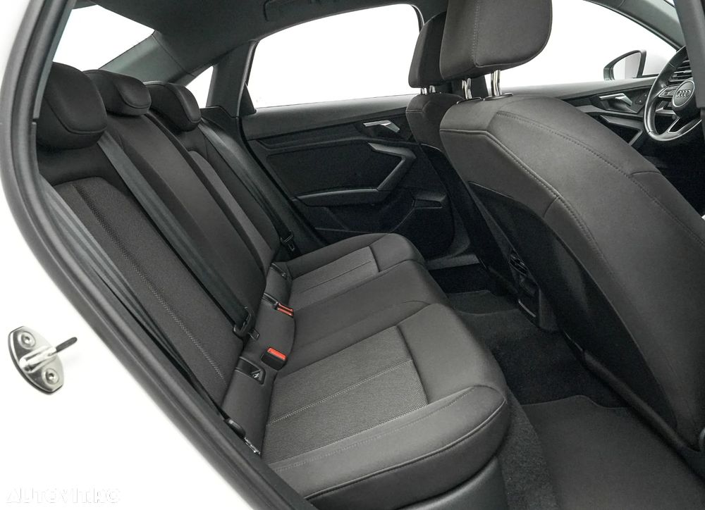Audi A3 Limuzina 2.0 30 TDI Advanced - 17