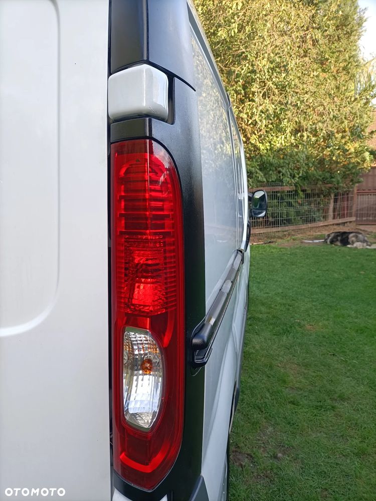 Opel Vivaro - 16