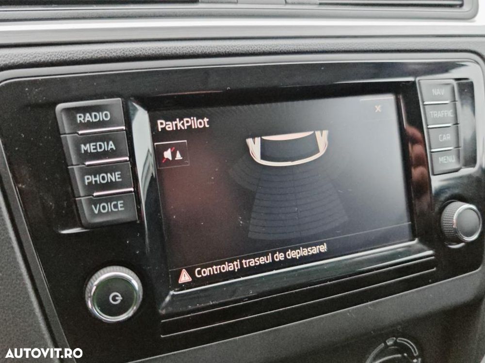 Skoda RAPID 1.4 TDI (Green tec) DSG Ambition - 13