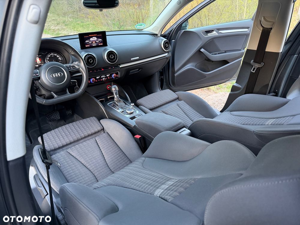 Audi A3 Sportback 1.8 TFSI Quattro Attraction S tronic - 29