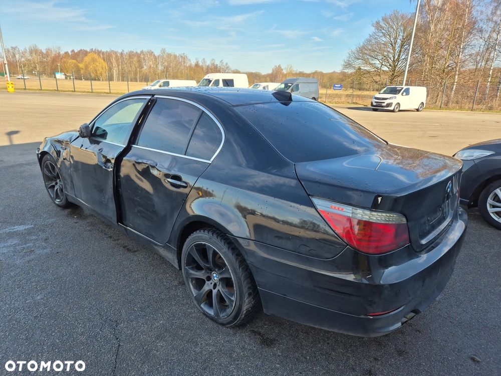 BMW Seria 5 525d Edition Exclusive - 3