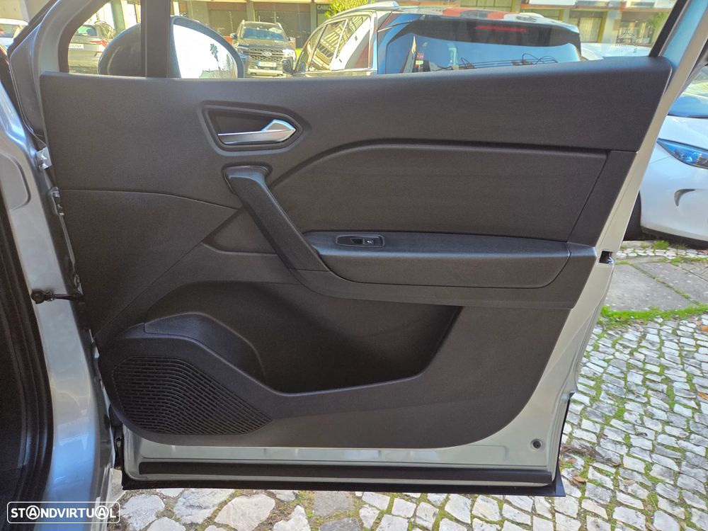 Renault Captur 1.6 E-Tech Full Hybrid Evolution - 31