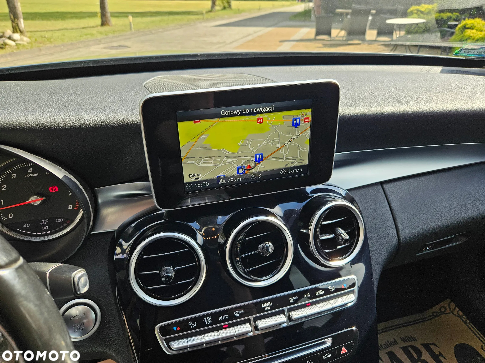 Mercedes-Benz Klasa C 200 4-Matic 9G-TRONIC - 12