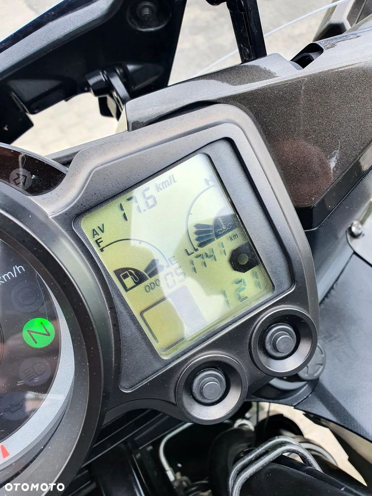 Yamaha FJR - 12
