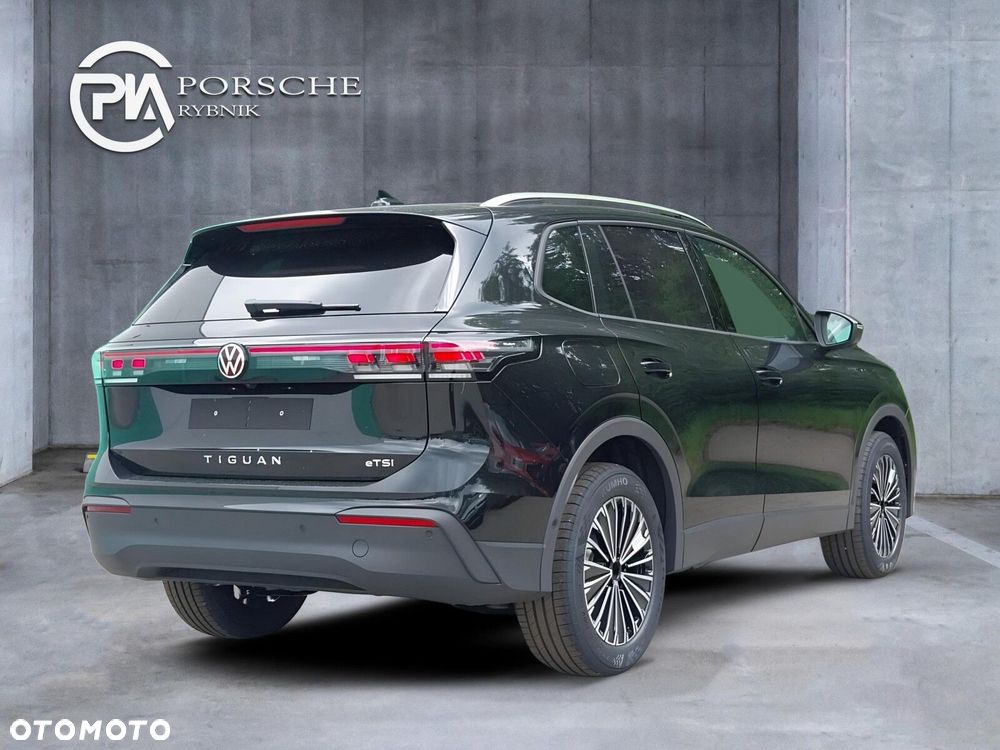 Volkswagen Tiguan - 6