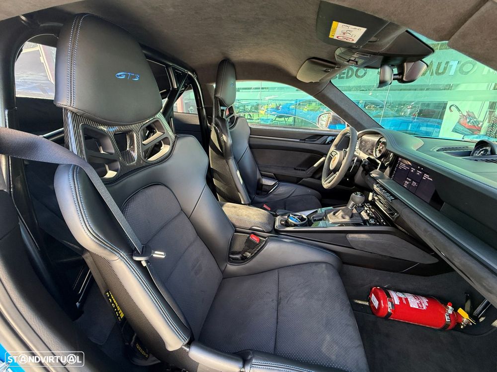 Porsche 911 Série F - 30