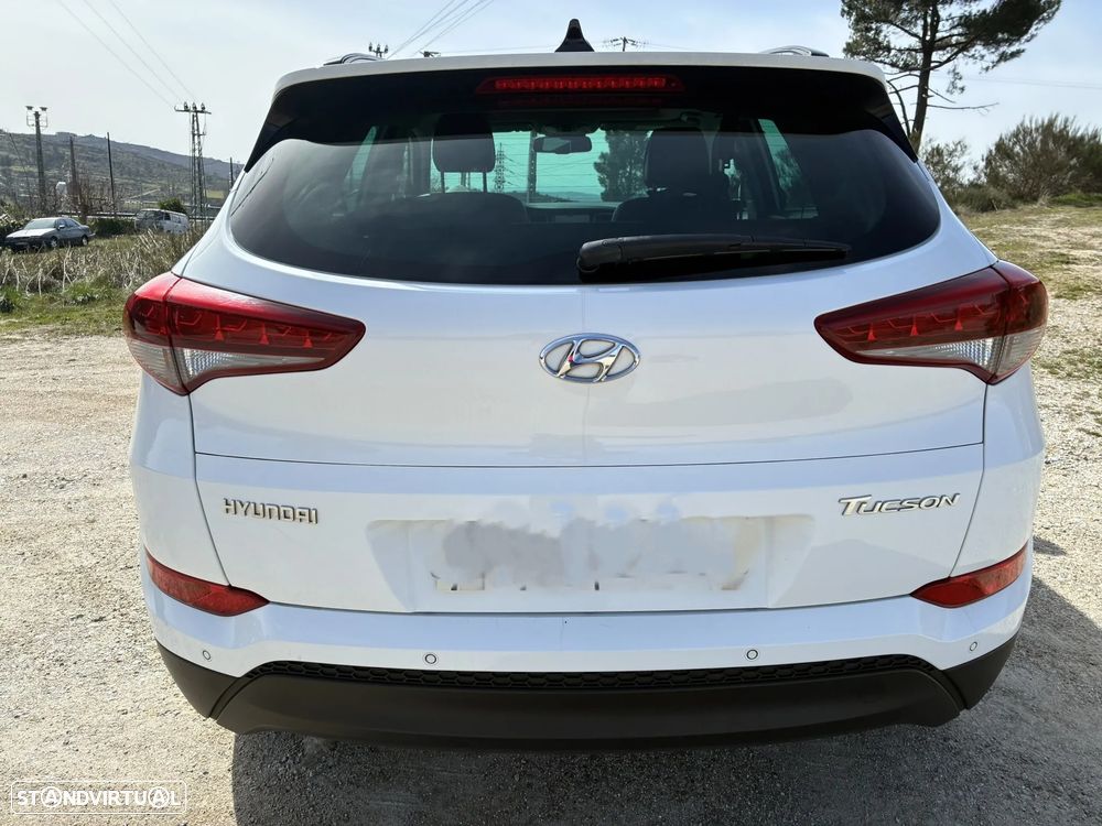Hyundai Tucson - 2
