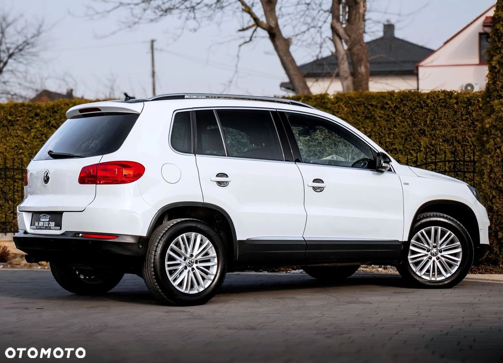 Volkswagen Tiguan - 12