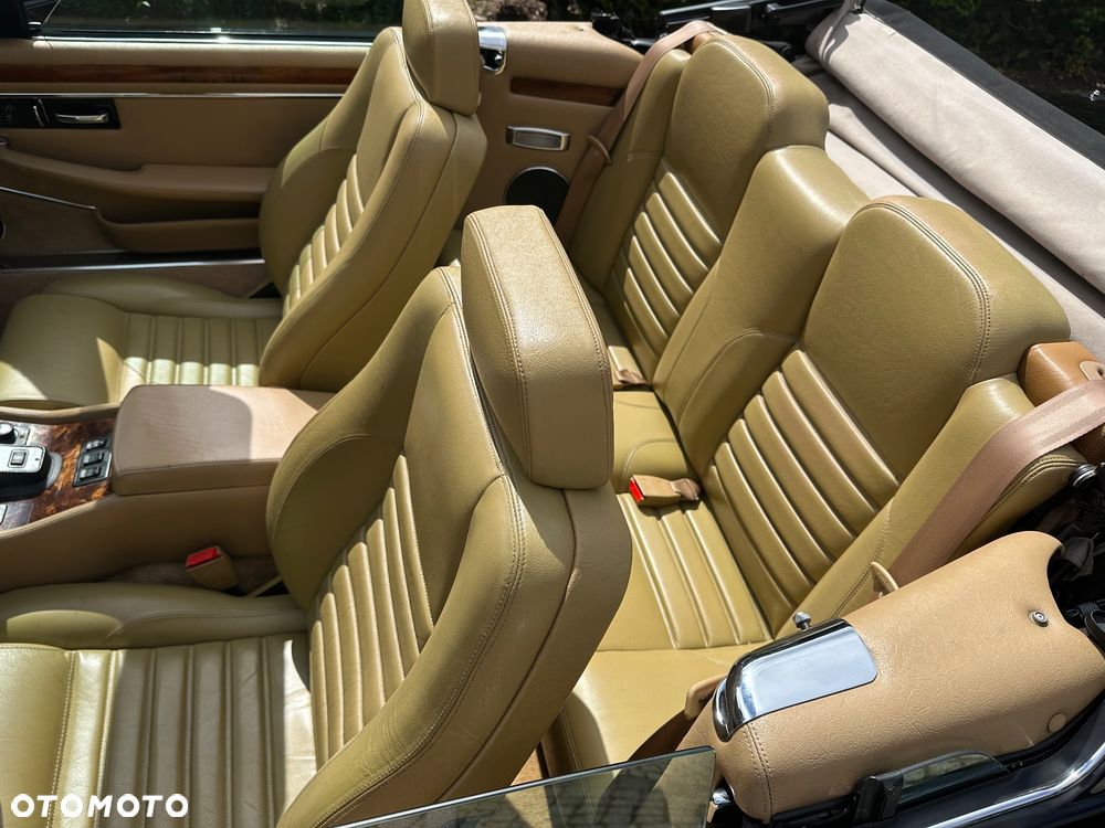 Jaguar XJS - 25