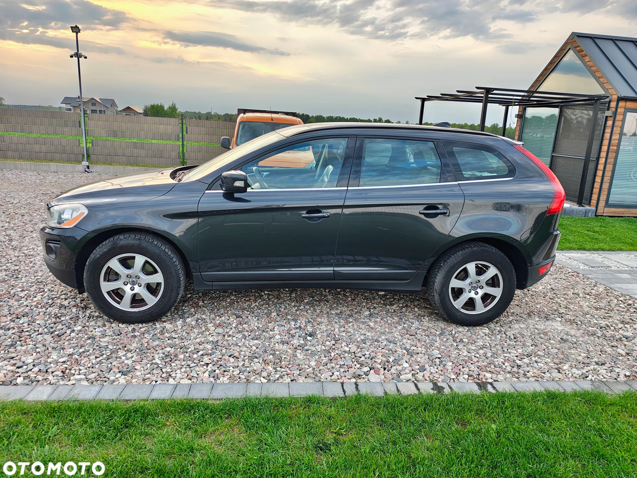 Volvo XC 60 2.4D DRIVe Momentum - 6