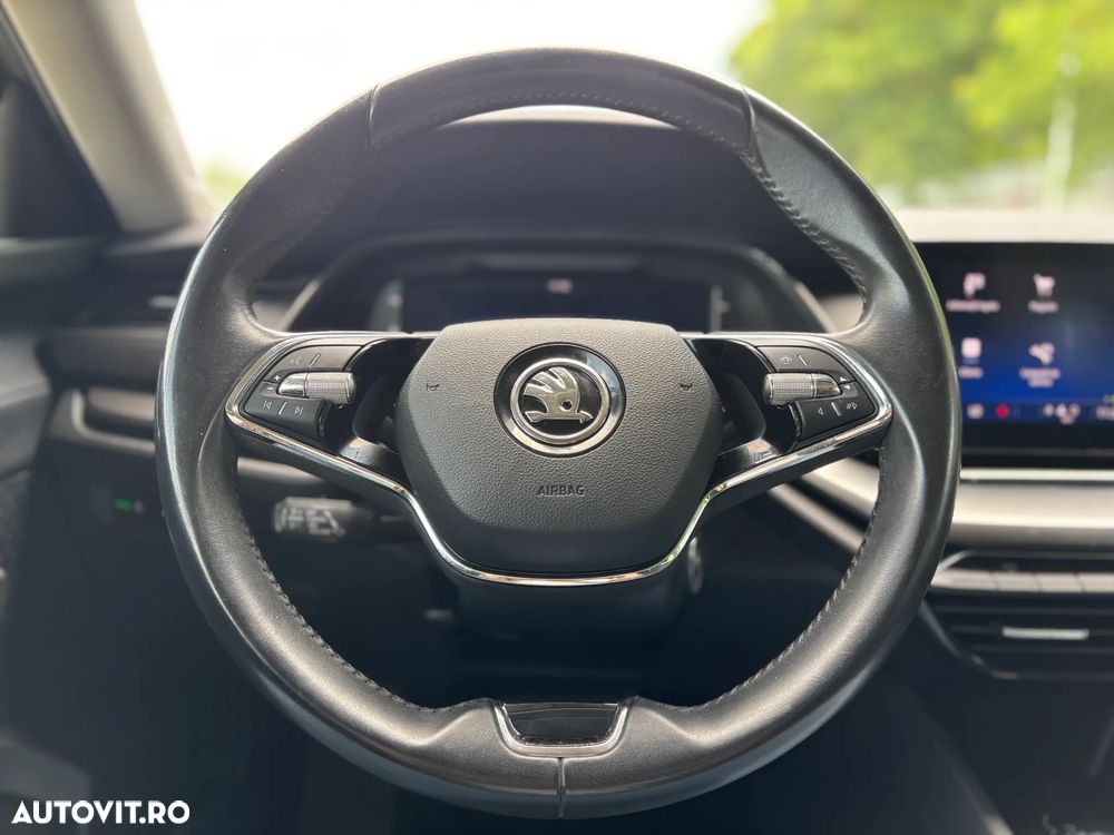 Skoda Octavia 2.0 TDI DSG Ambition - 13