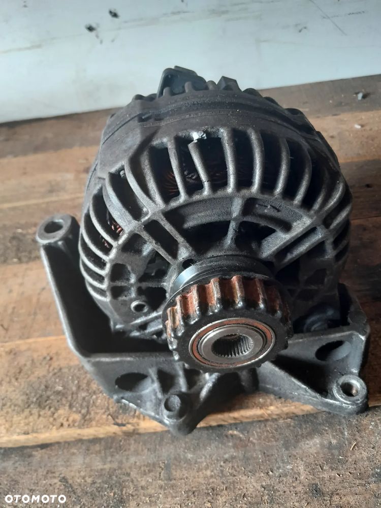 Alternator VW T5 2.5 TDI - 1
