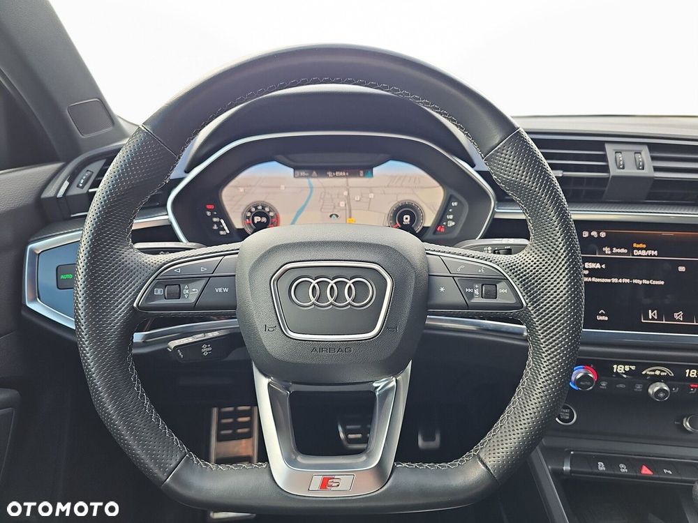 Audi Q3 - 12